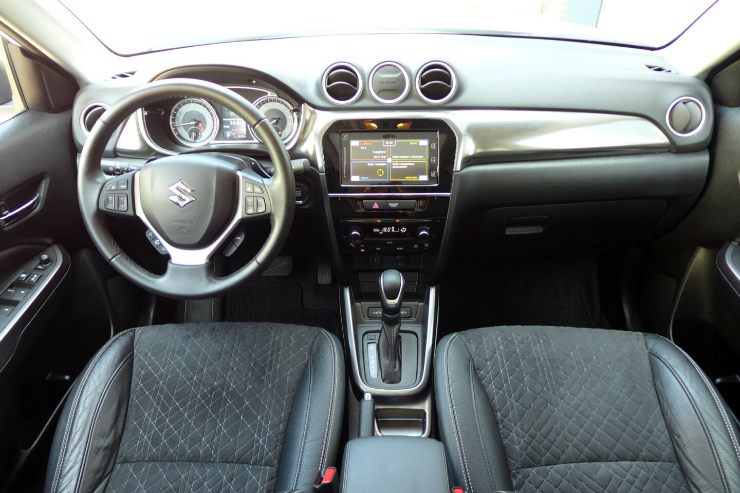 Suzuki-Vitara-13