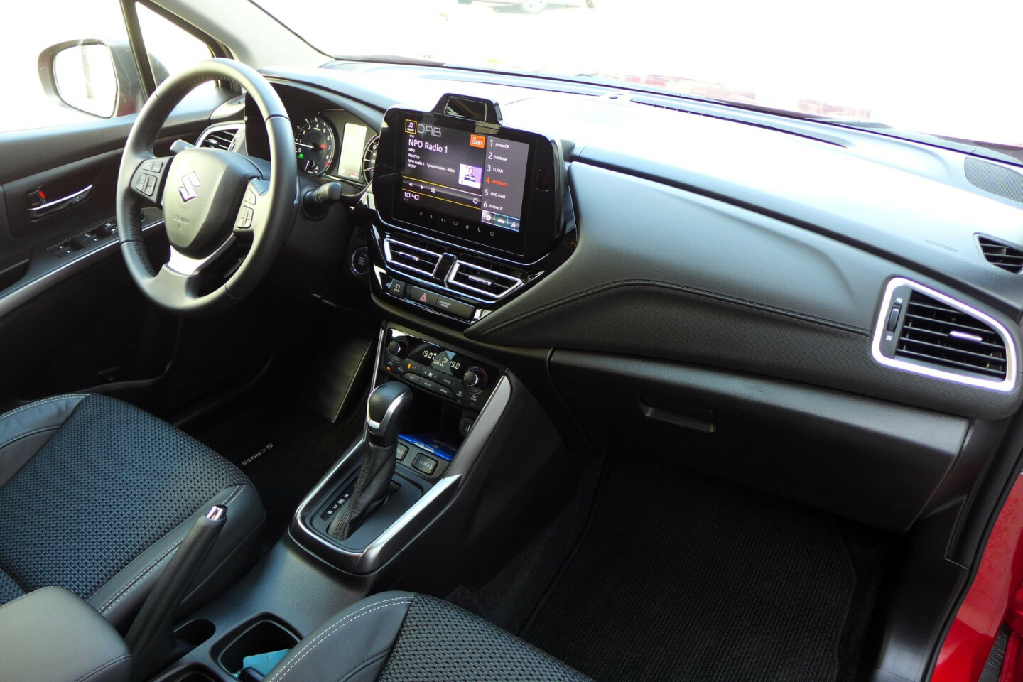 Suzuki-S-Cross-13