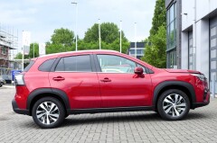 Suzuki-S-Cross-4