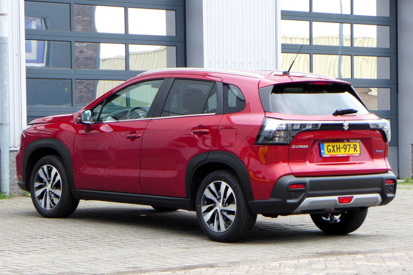 Suzuki-S-Cross-7
