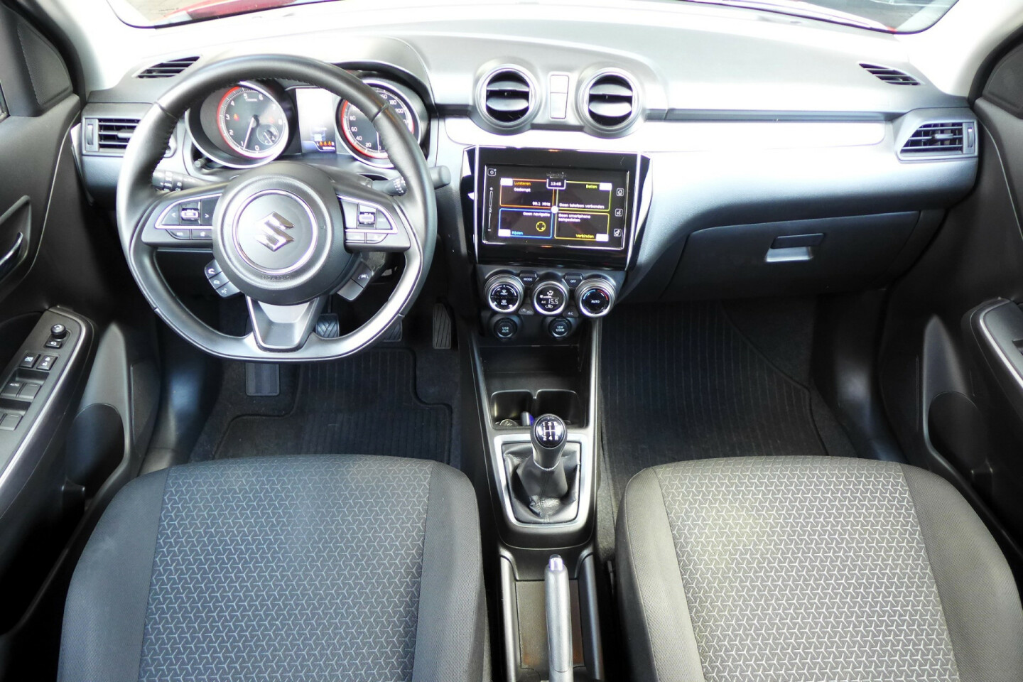 Suzuki-Swift-21