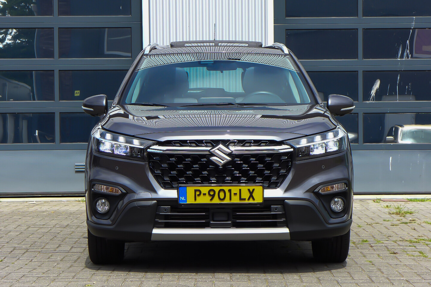 Suzuki-S-Cross-1