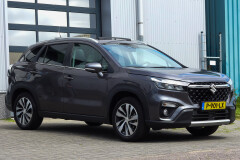 Suzuki-S-Cross-2