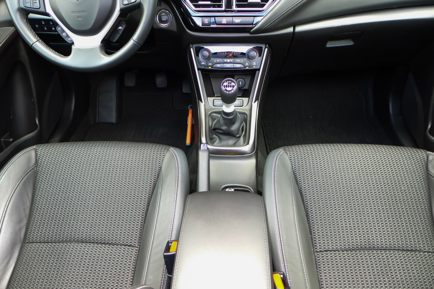 Suzuki-S-Cross-29