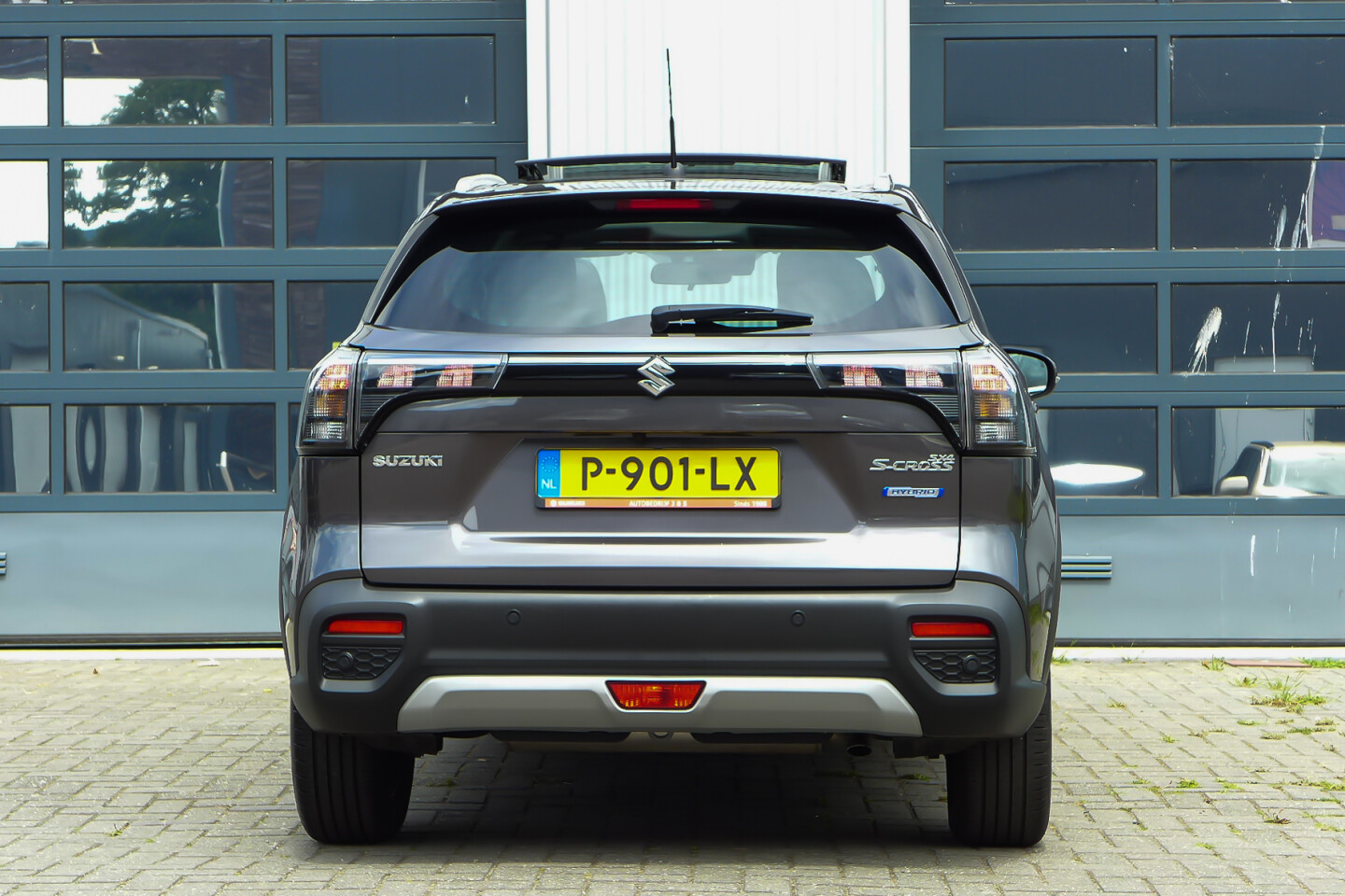 Suzuki-S-Cross-6