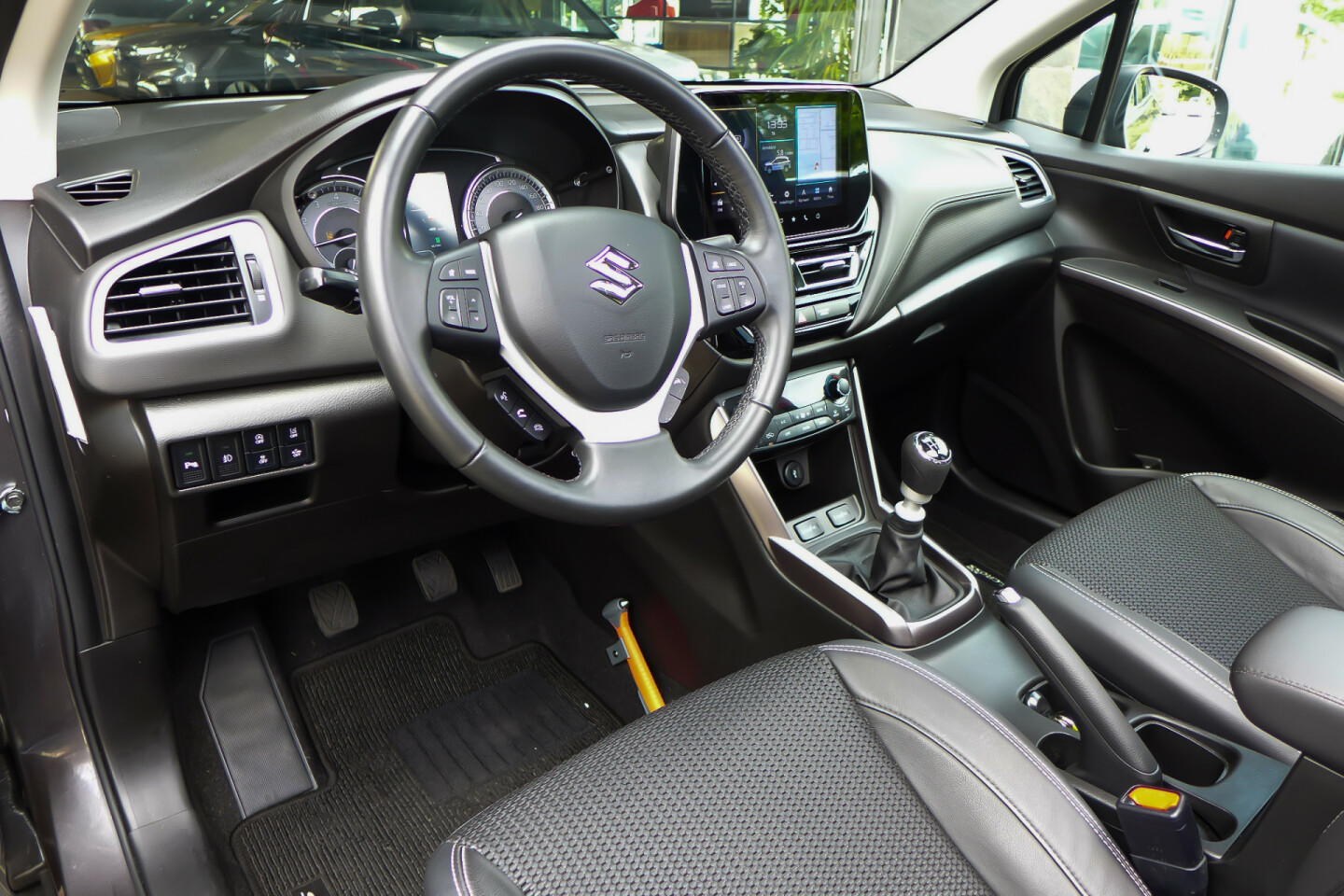 Suzuki-S-Cross-8