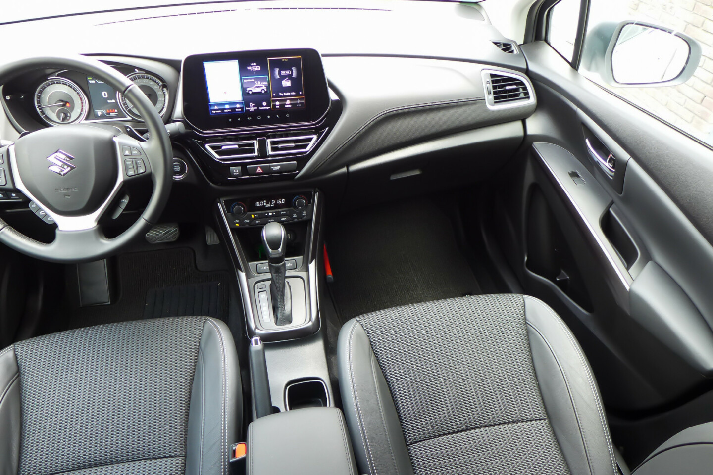 Suzuki-S-Cross-15