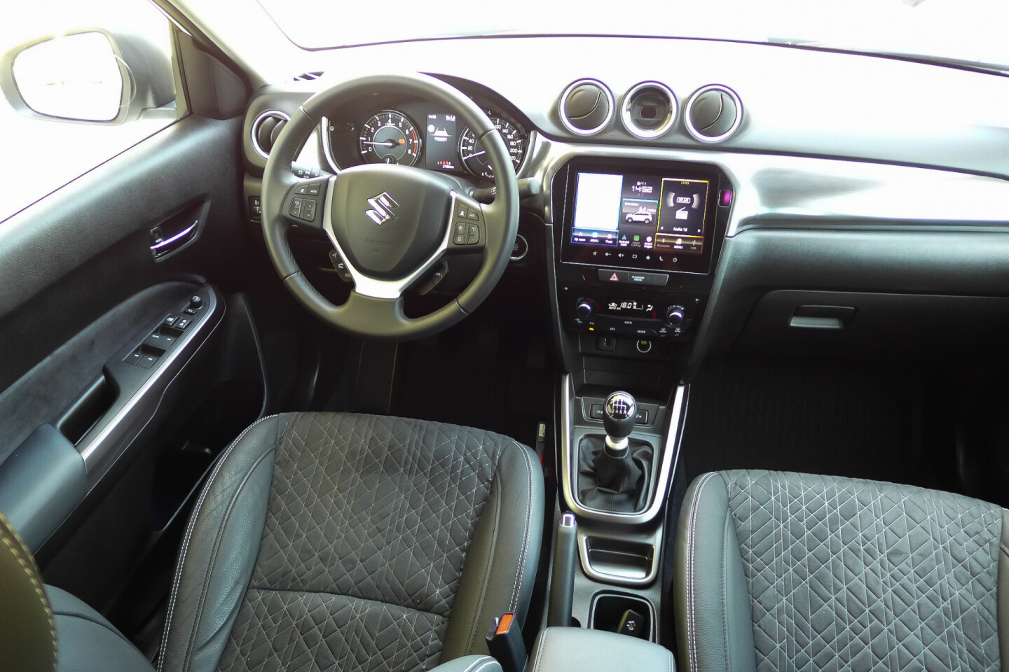 Suzuki-Vitara-13