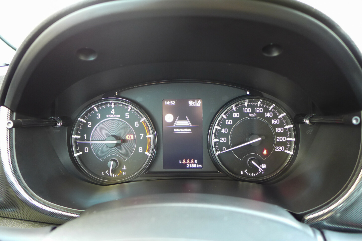 Suzuki-Vitara-15