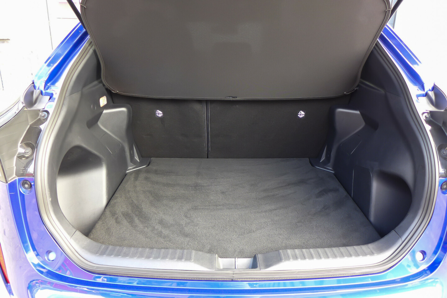 Toyota-Yaris Cross-19