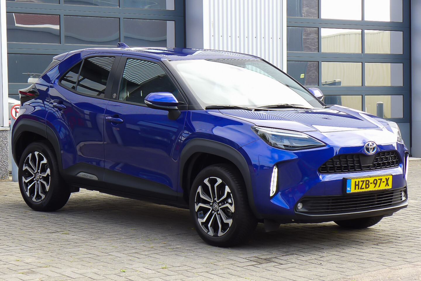 Toyota-Yaris Cross-2