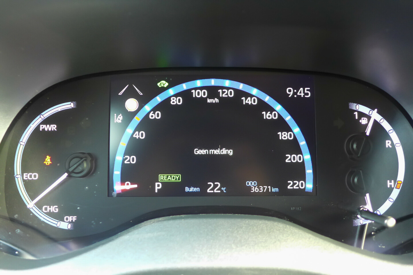 Toyota-Yaris Cross-22