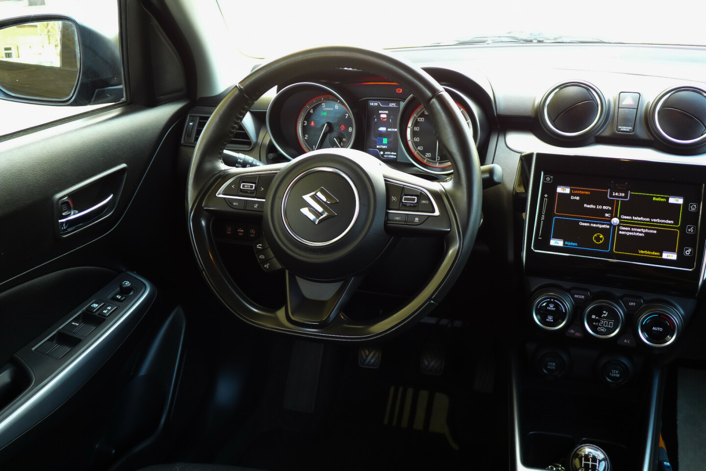 Suzuki-Swift-13
