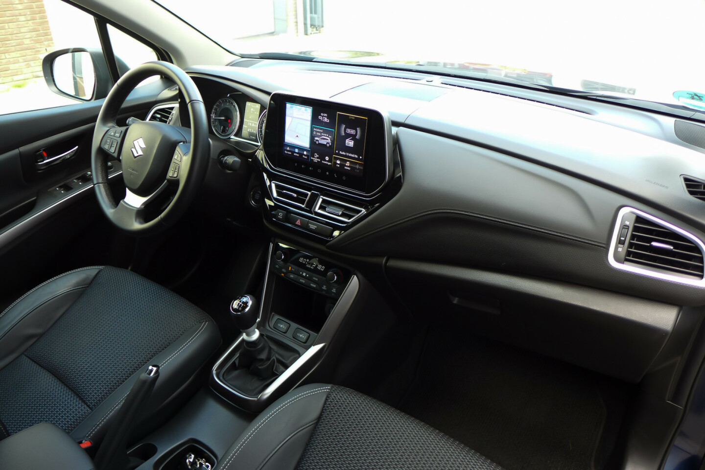 Suzuki-S-Cross-10