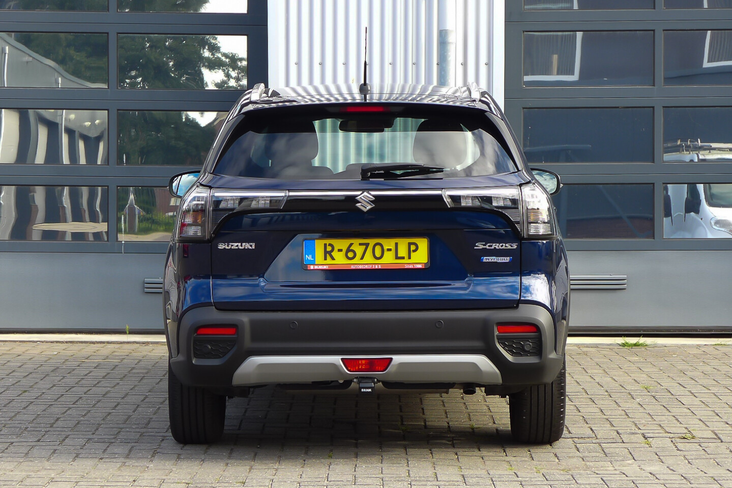 Suzuki-S-Cross-6