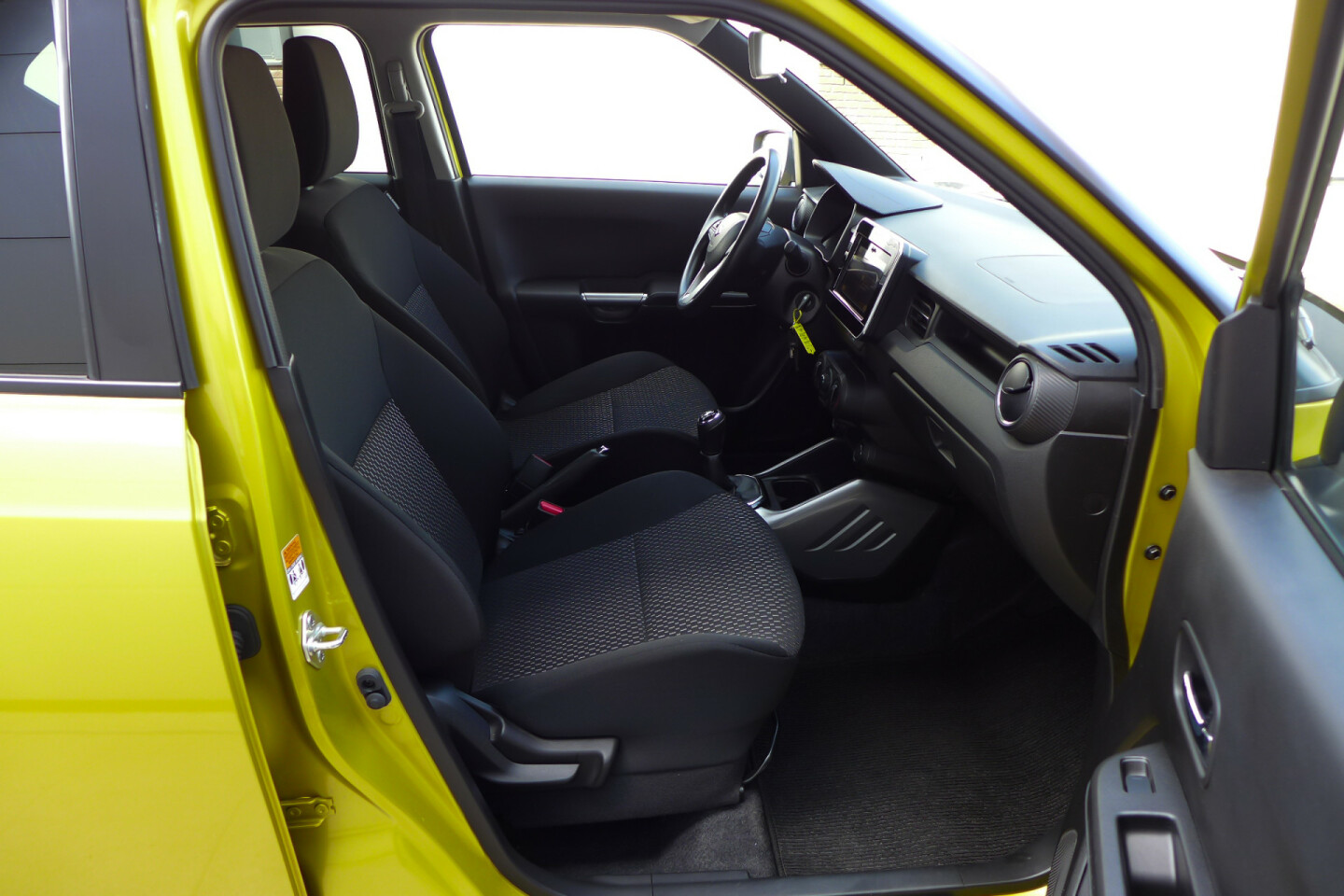 Suzuki-Ignis-11