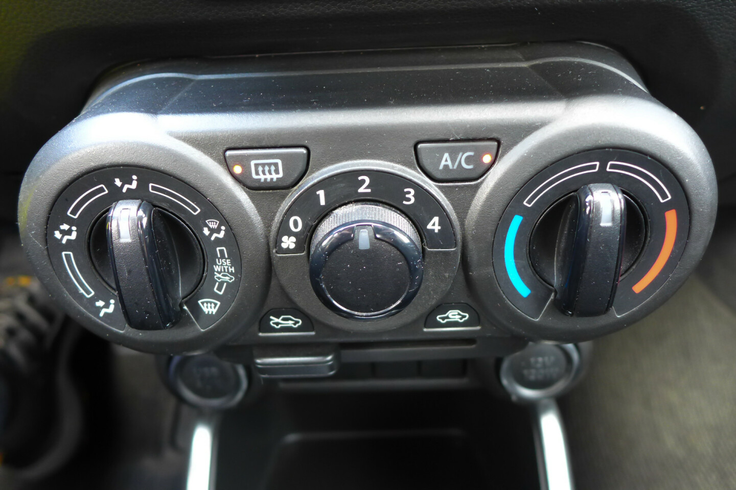 Suzuki-Ignis-19