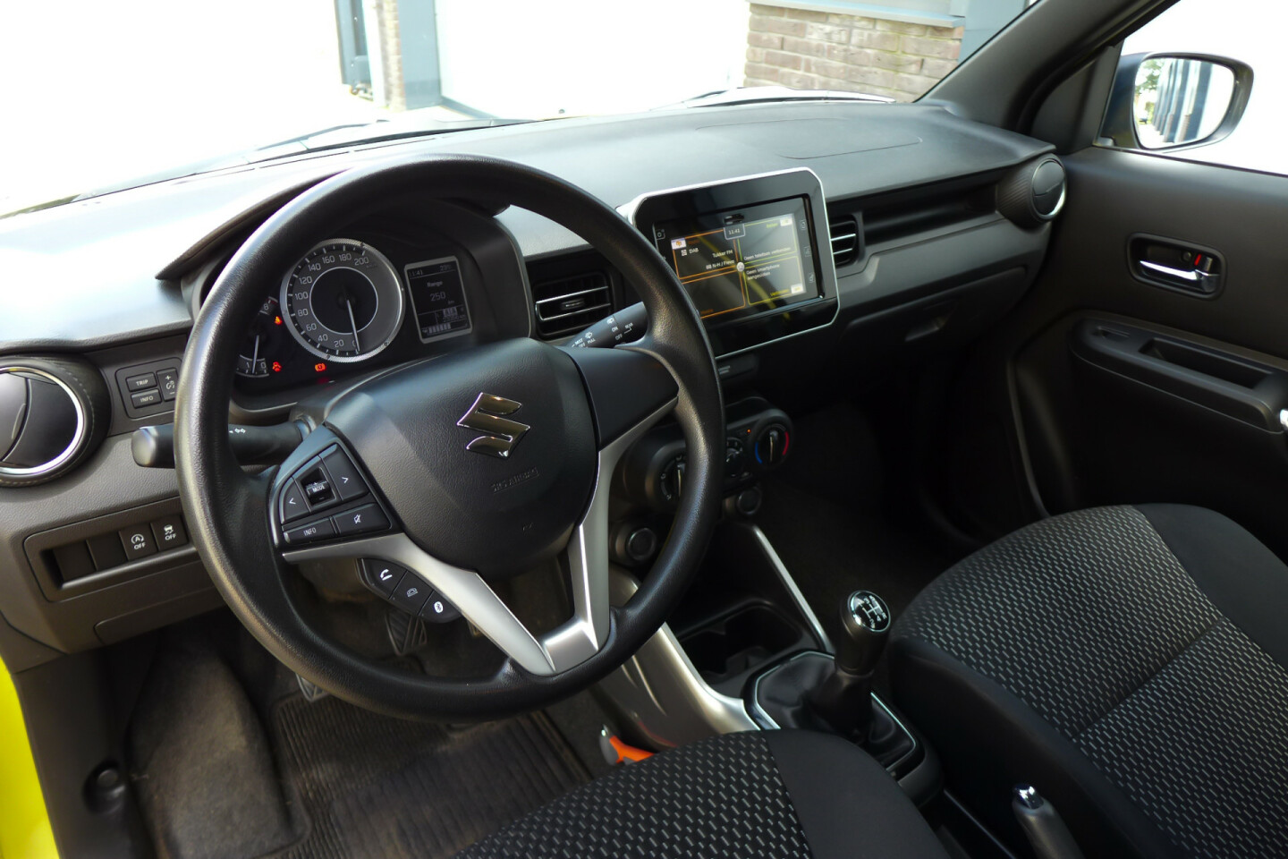 Suzuki-Ignis-8