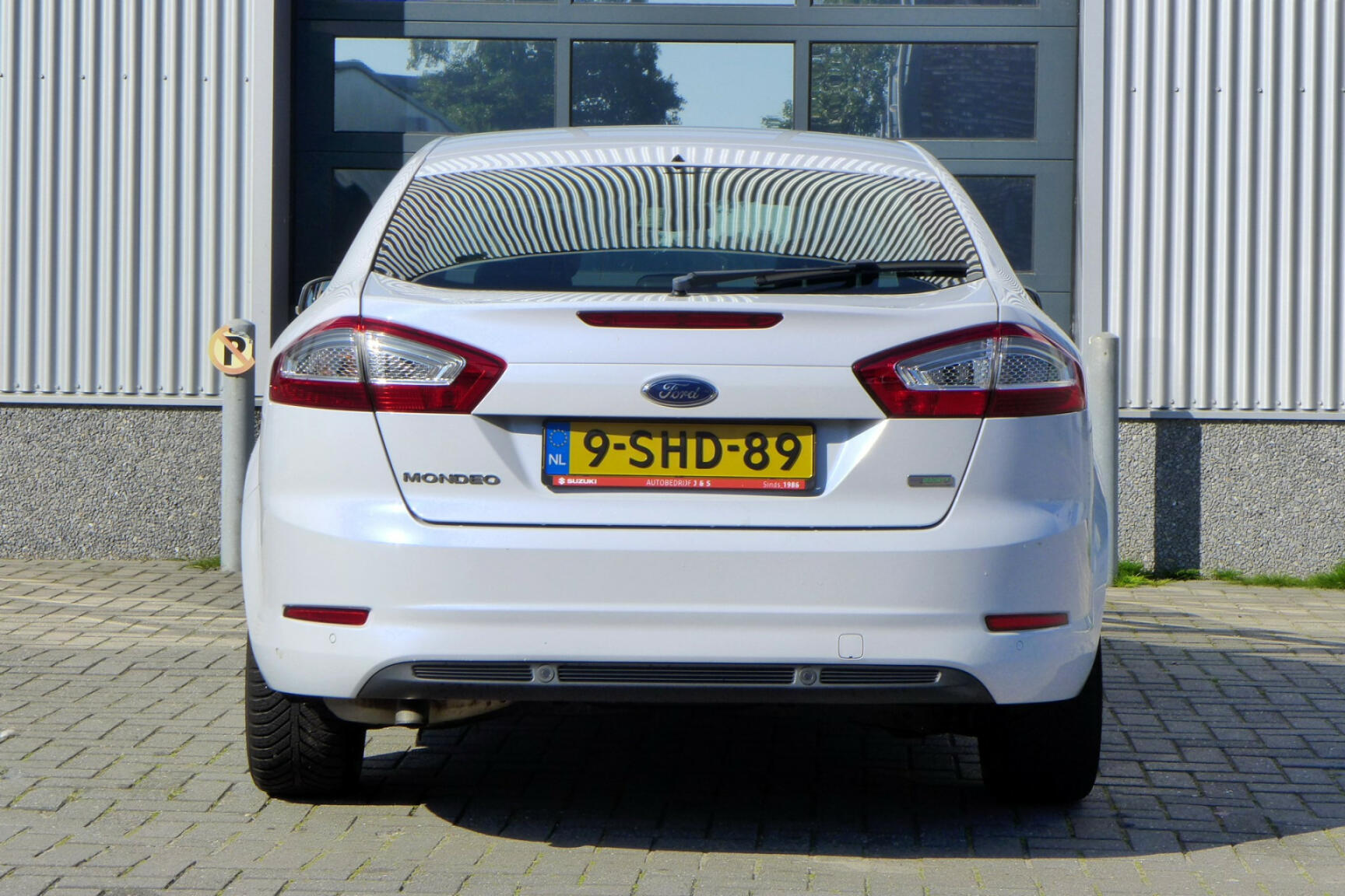 Ford-Mondeo-8