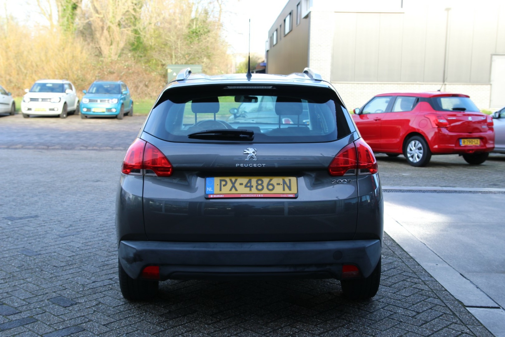 Peugeot-2008-7